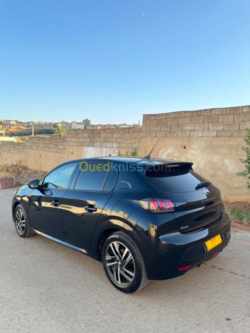 Peugeot 208 2022 Allure Facelift