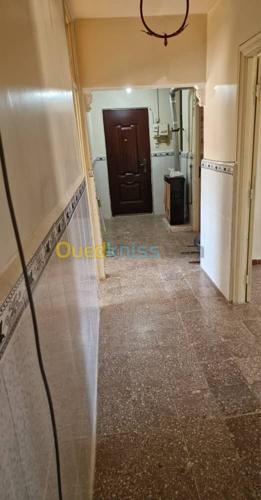 Vente Appartement F5 Annaba Sidi amar