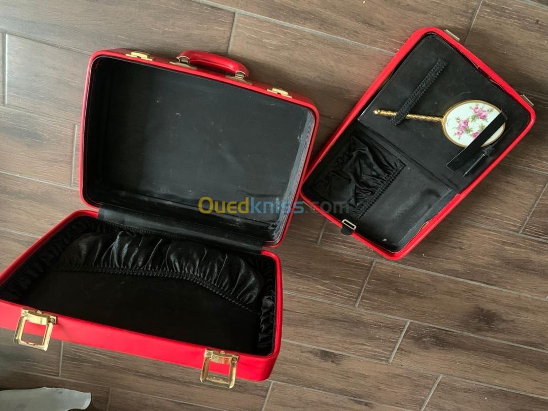 Valise trousseau avec accessoires 