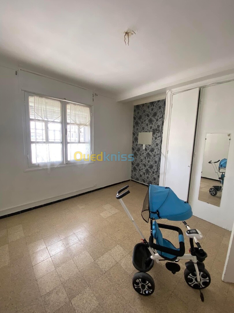 Location Appartement F4 Annaba Annaba