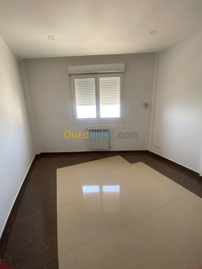 Vente Appartement F5 Annaba Annaba