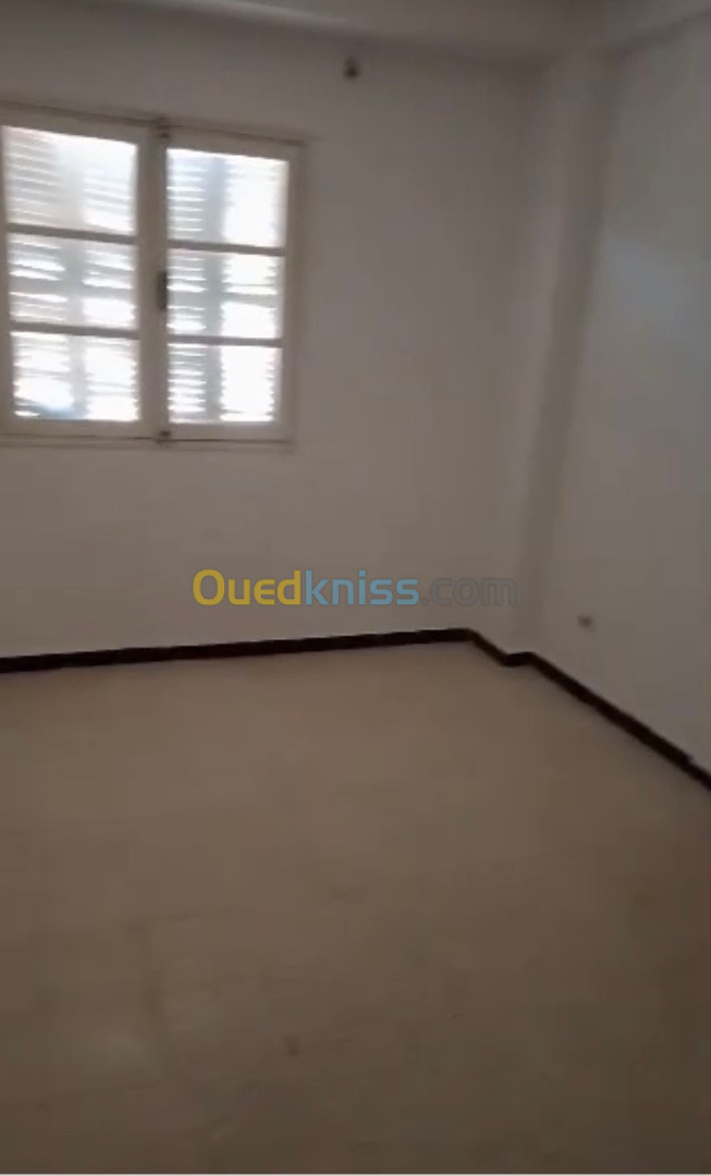 Vente Appartement F4 Annaba Annaba