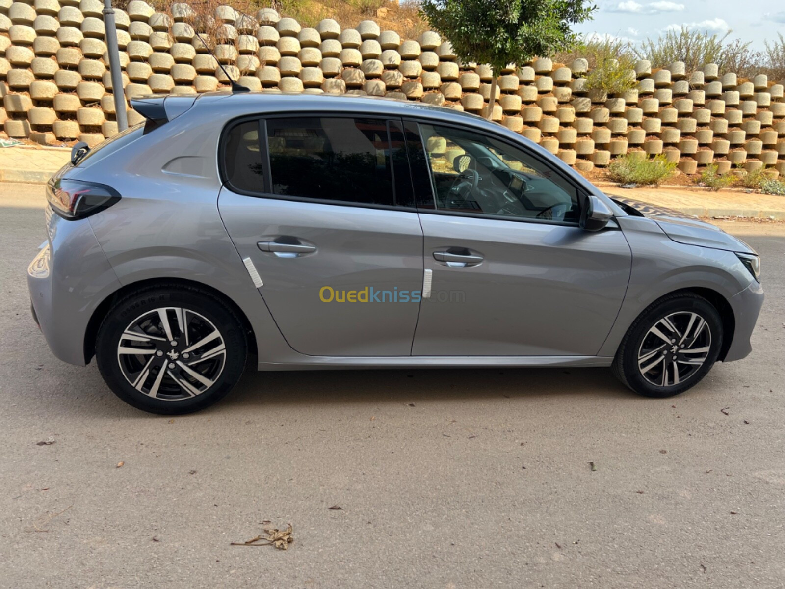 Peugeot 208 2022 Allure