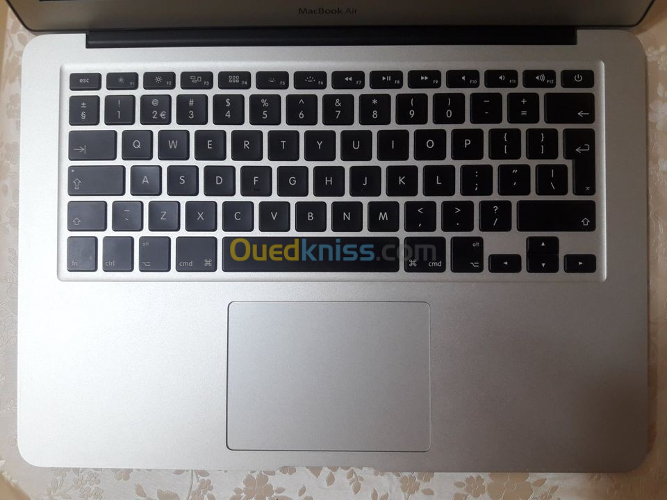 MACBOOK AIR A1466 EMC 2632