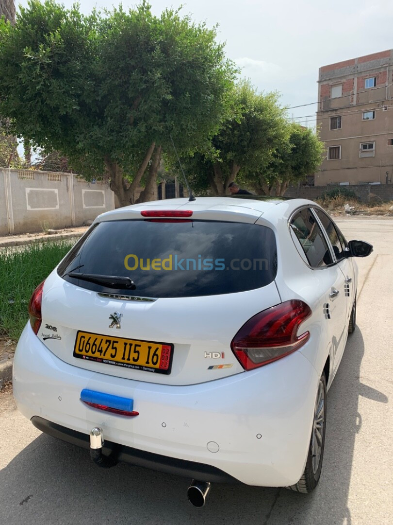 Peugeot 208 2015 Allure Facelift