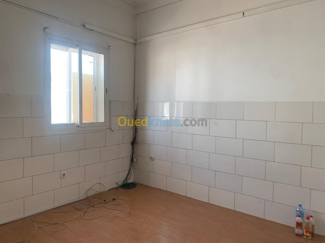 Location Appartement F3 Alger Hydra