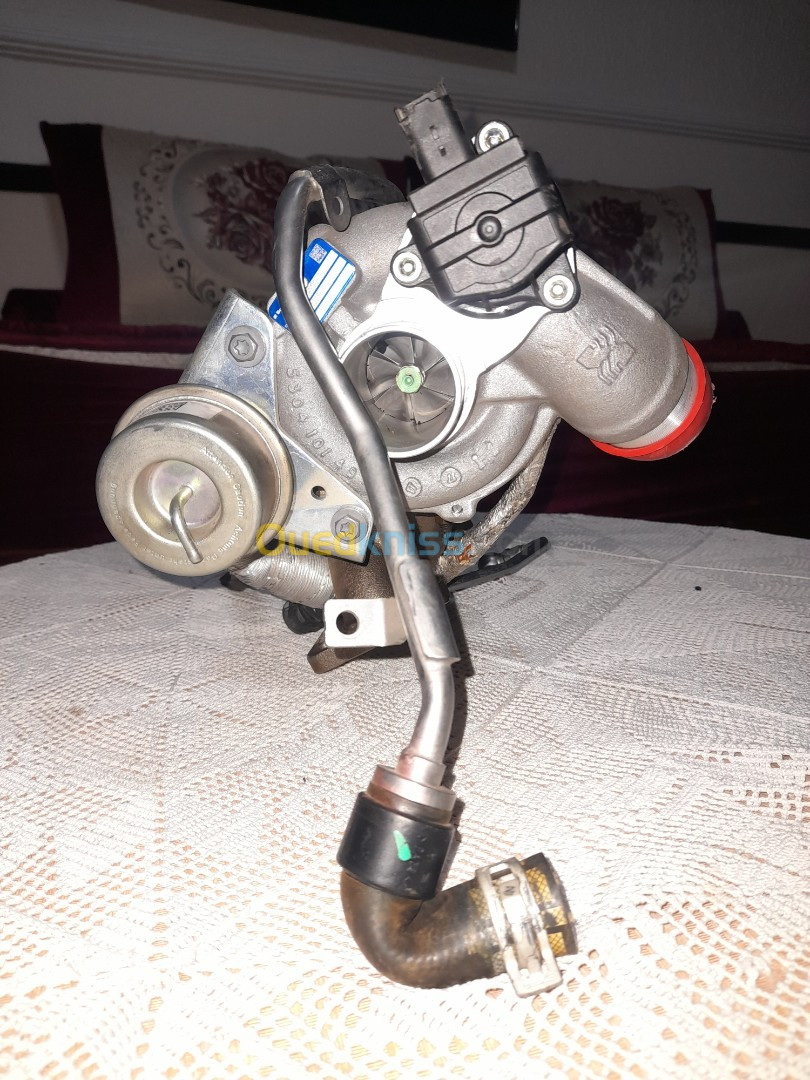 Les pyas de moteur peugeot vti 1.6 b turbo