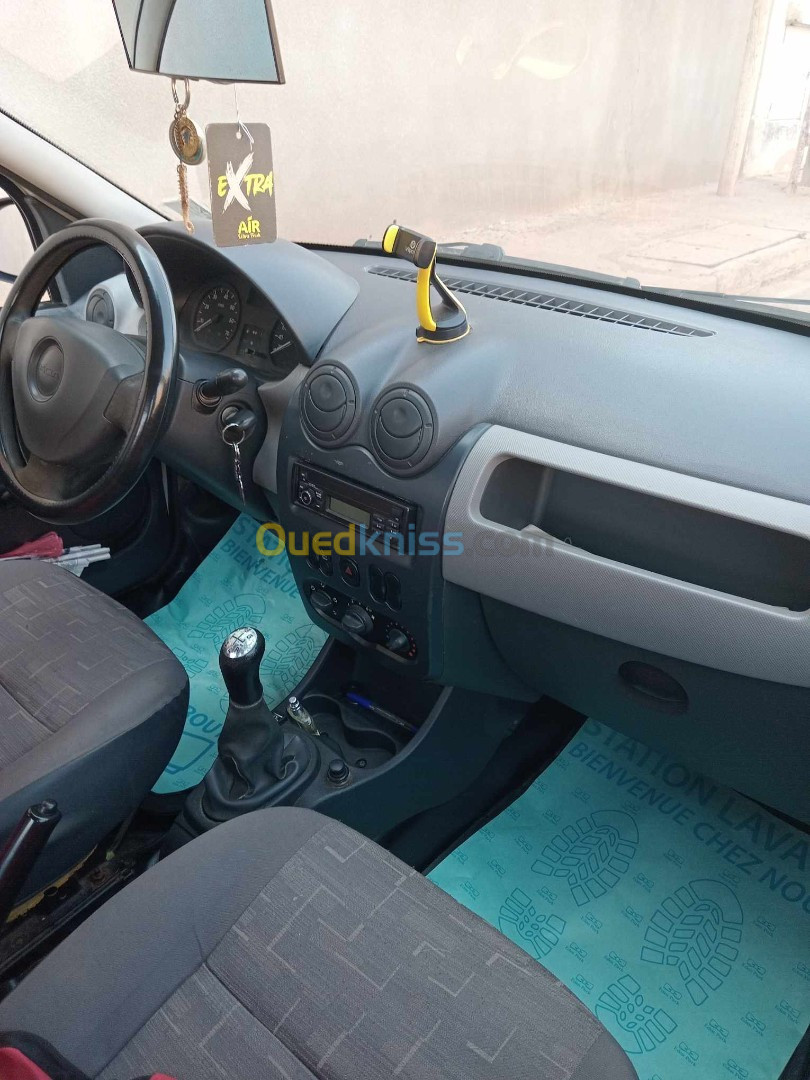 Dacia Logan 2011 لوطو مافيهاش صبيغة