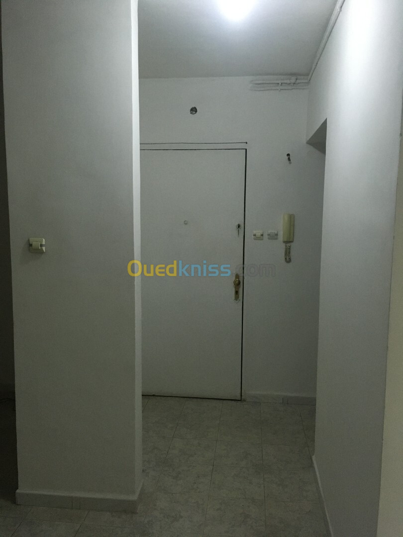 Location Appartement F3 Alger Bir mourad rais