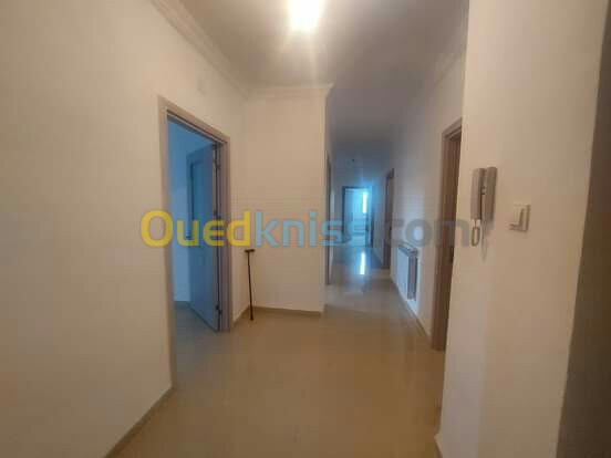 Location Appartement F5 Alger Ain benian