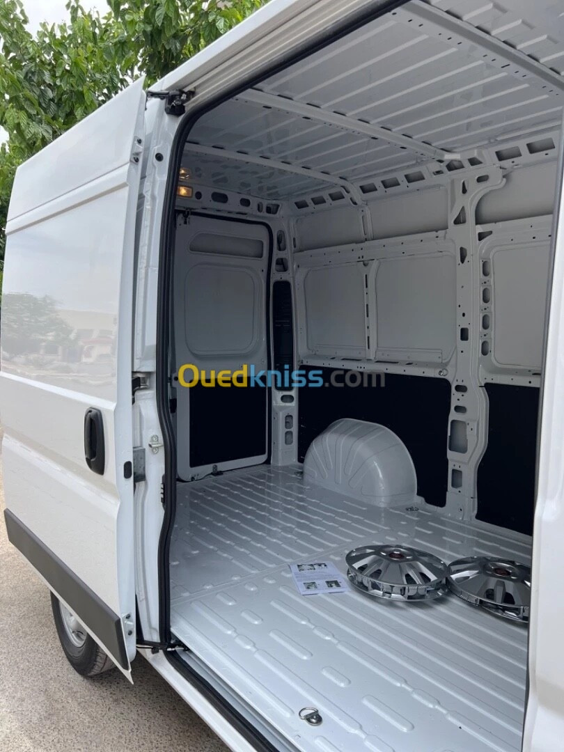 Fiat Ducato 2 panneaux 2024