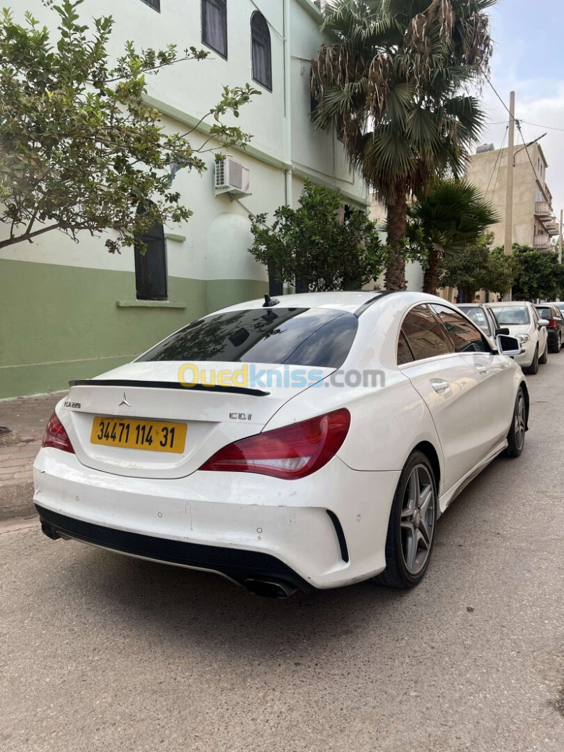 Mercedes CLA 2014 Coupé Exclusif + AMG 