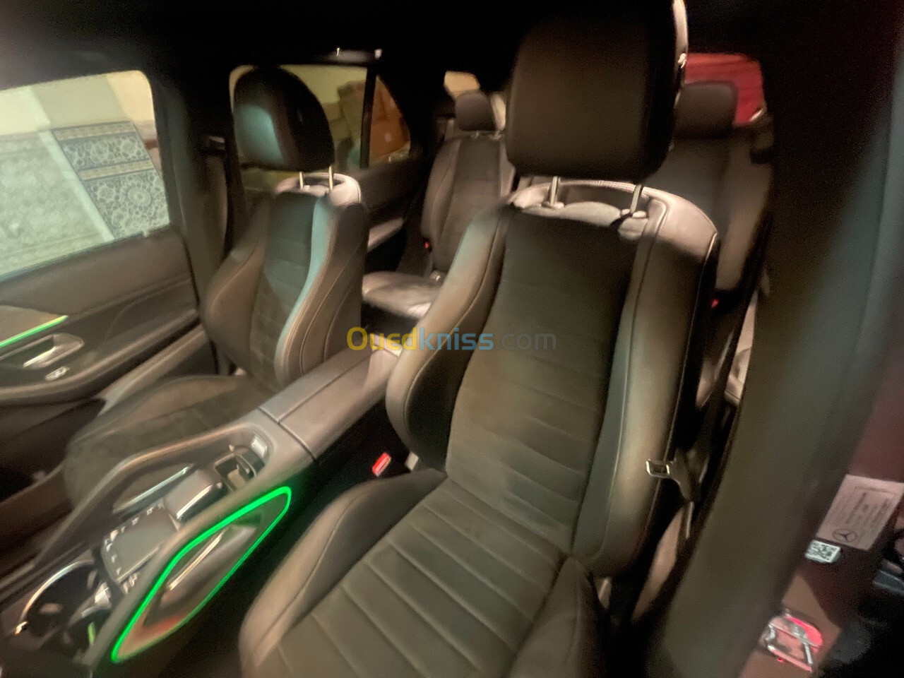 Mercedes GLE 2021 07 PLACES