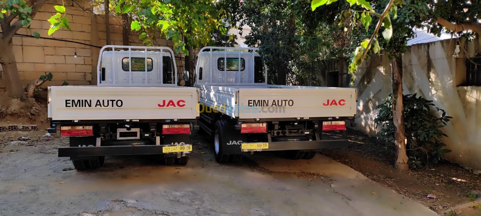 JAC 1040s 