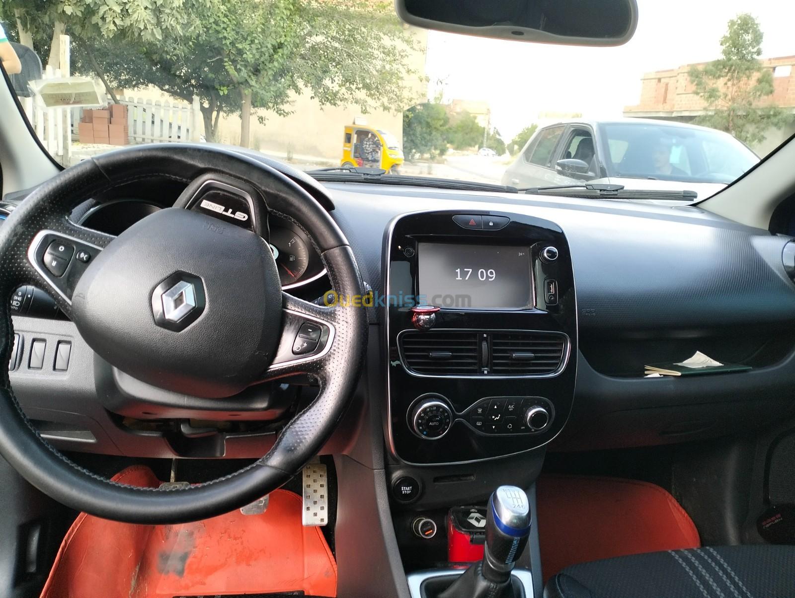 Renault Clio 4 2018 Limited - Khenchela Algeria