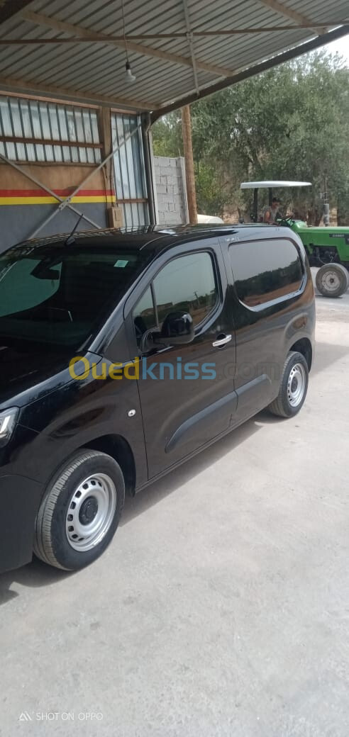 Fiat Doblo 2023 Italie