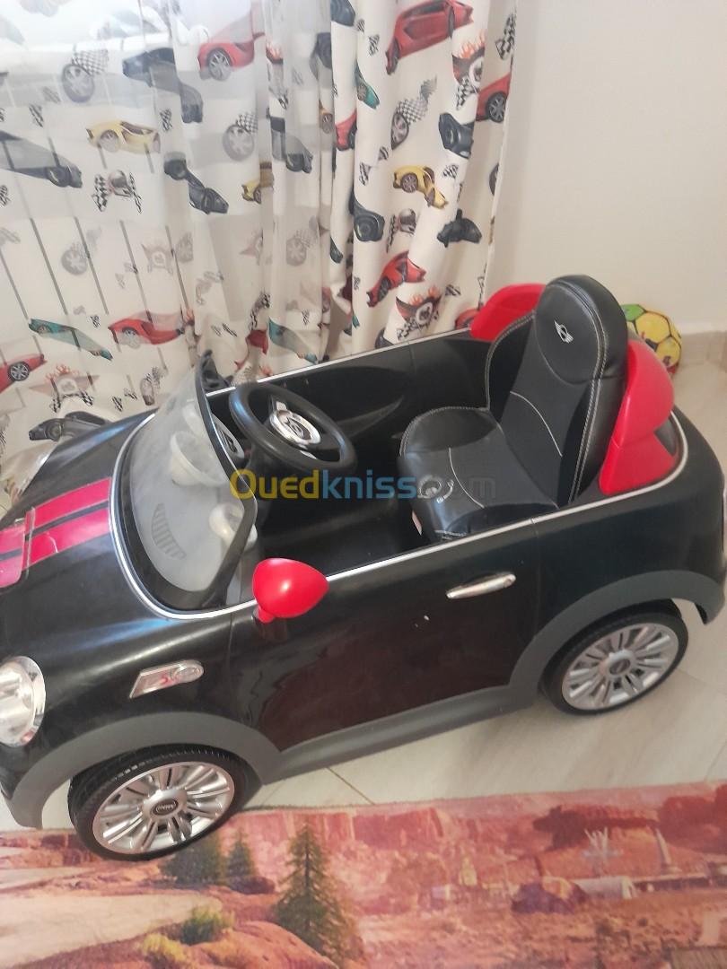 Voiture pour enfants 