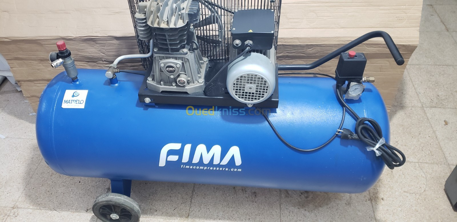 Compresseur fima 200 L