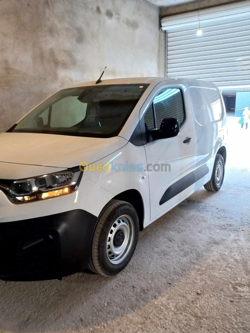 Fiat Doblo 2023 Professionnel