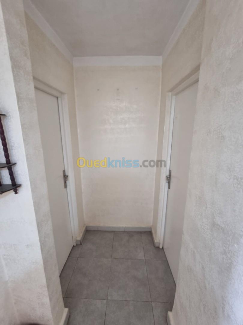 Location Appartement F4 Alger Ain naadja