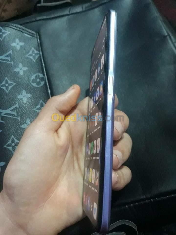 realme 8i olx