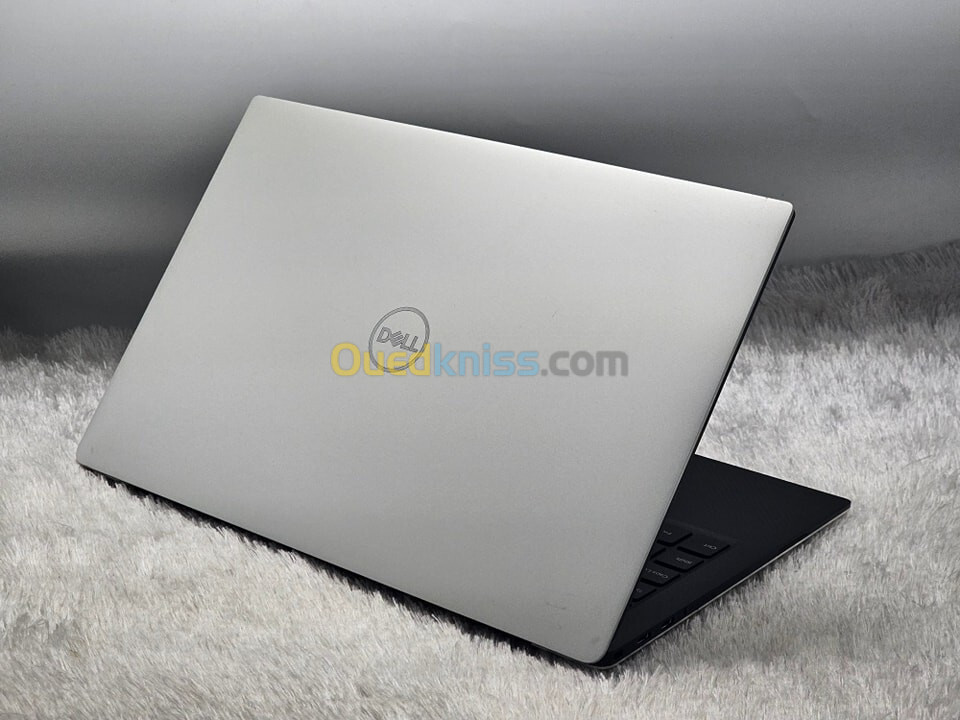 DELL XPS 13 9305 / 11th i7-1165G7 / 16Go DDR4 / 512GO SSD / 13.3" FHD