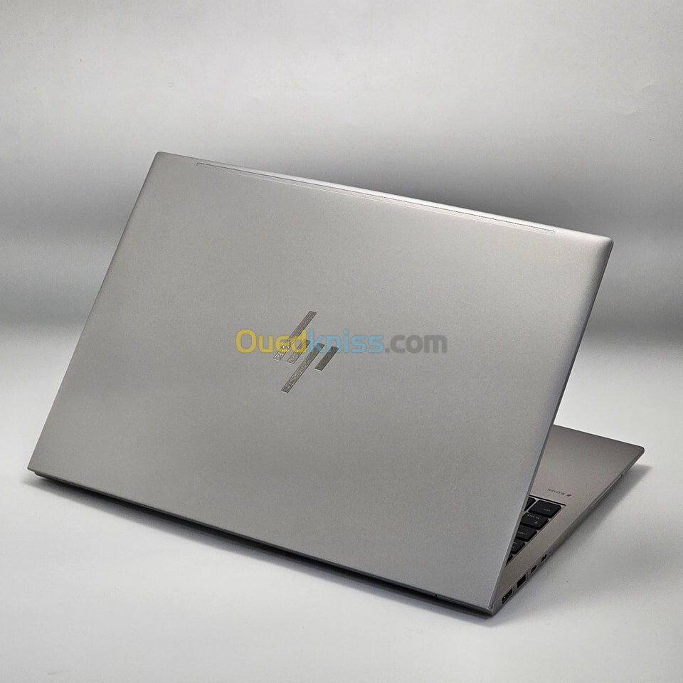 HP ZBOOK FIREFLY 16 G10 / 13th I7-1365U / 32GO DDR5 / 512GO SSD / NVIDIA RTX A500 04GO / 16" FHD+