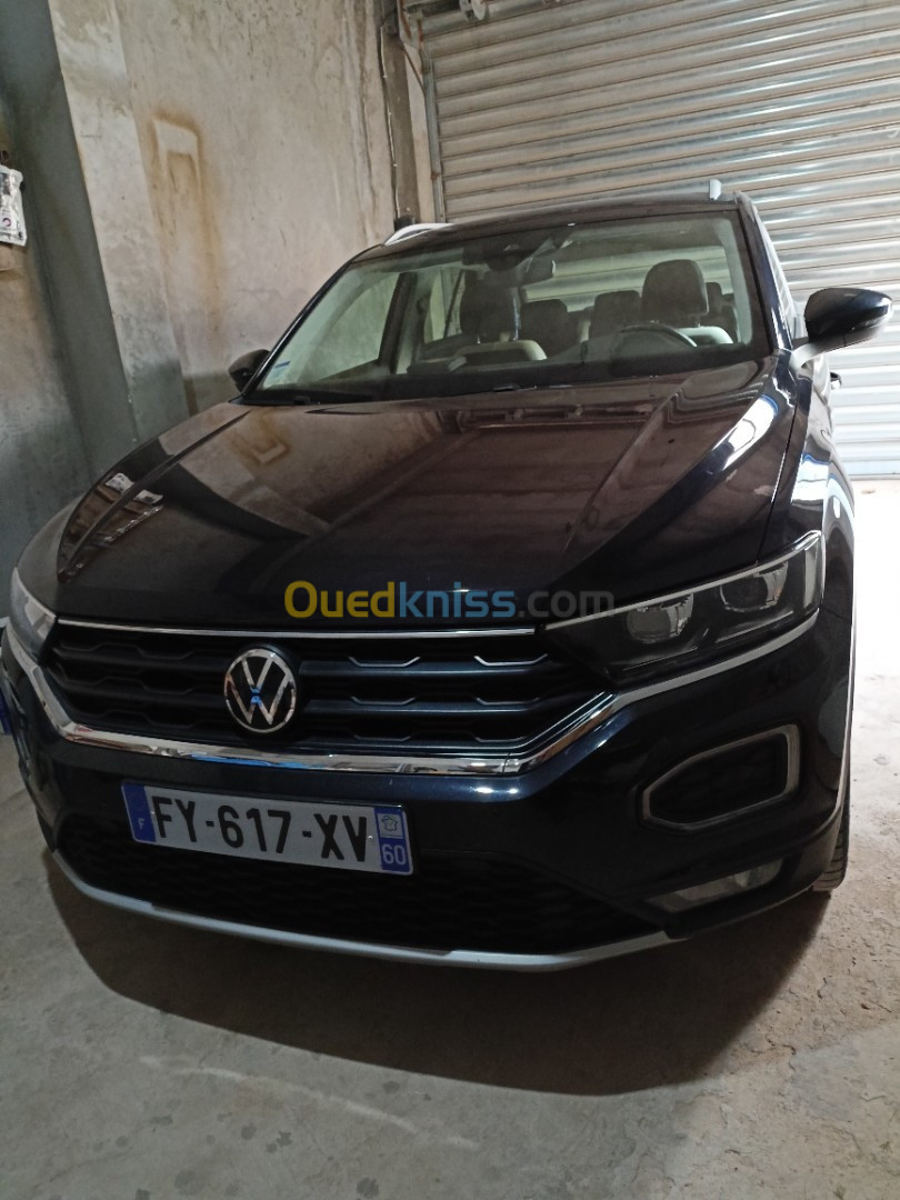 Volkswagen T-Roc 2021 Carate