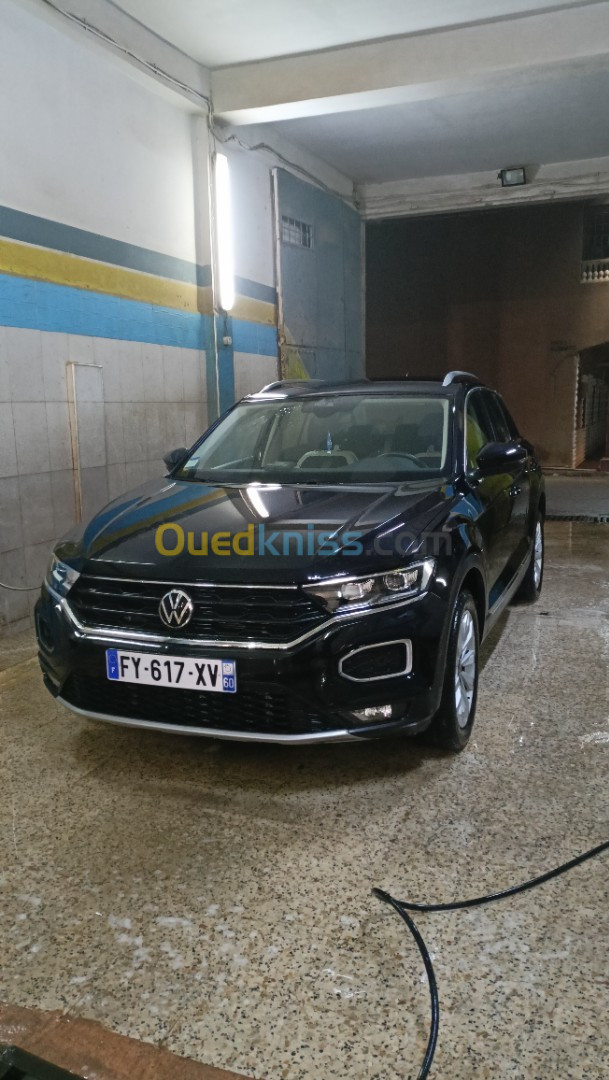 Volkswagen T-Roc 2021 Carate