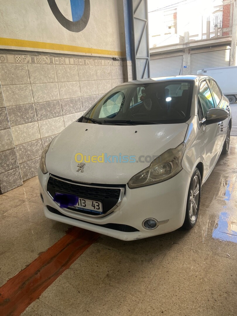 Peugeot 208 2013 Allure