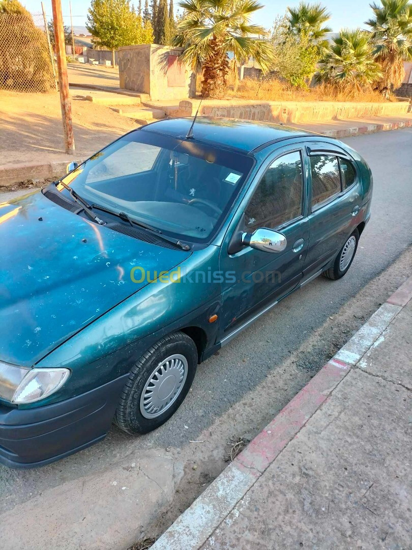 Renault Megane 1 1997 ميفان