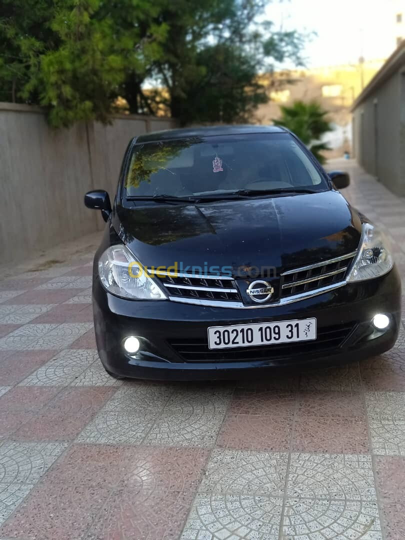 Nissan Tiida 5 portes 2009 