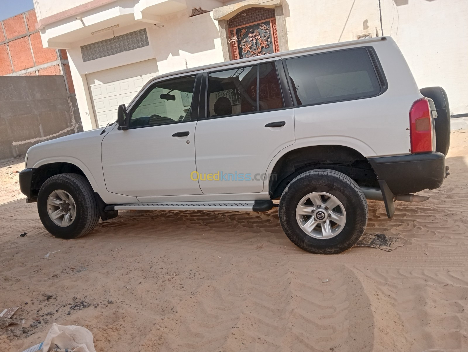 Nissan Patrol Long 2012 Nissan patrol