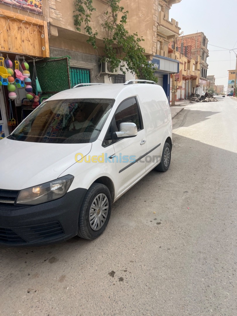 Volkswagen Caddy 2018 Fourgon