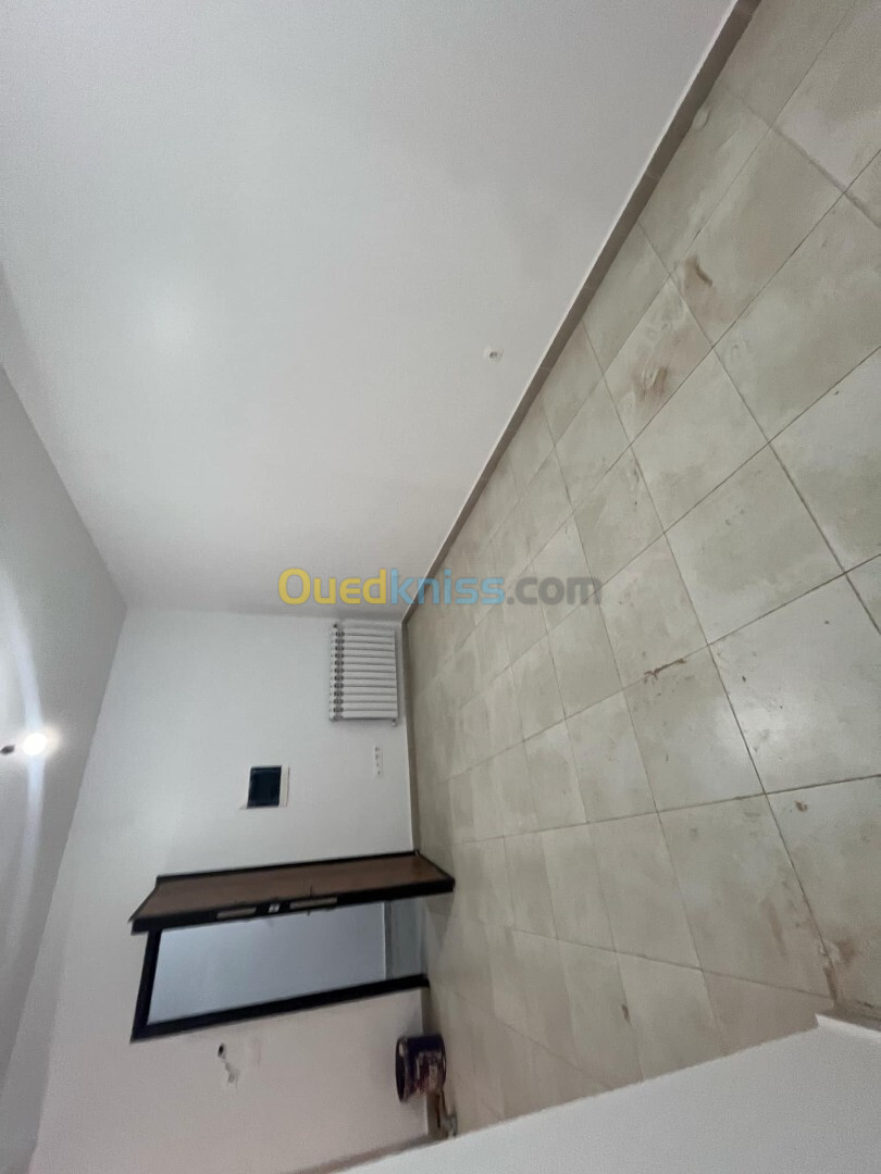 Location Appartement F4 Alger Dely brahim