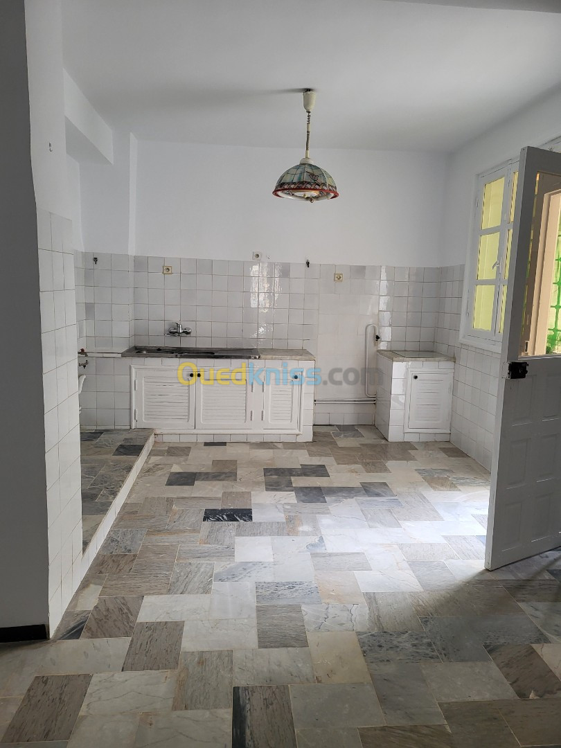 Vente Appartement F5 Alger Ben aknoun