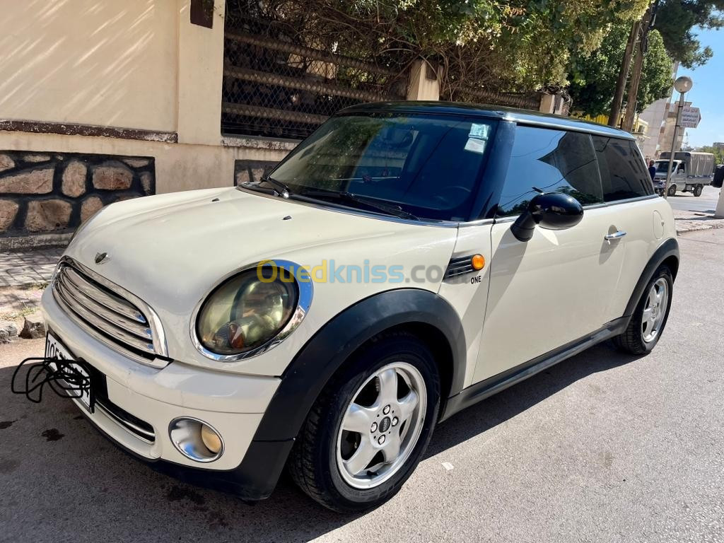 Mini Mini 2009 One