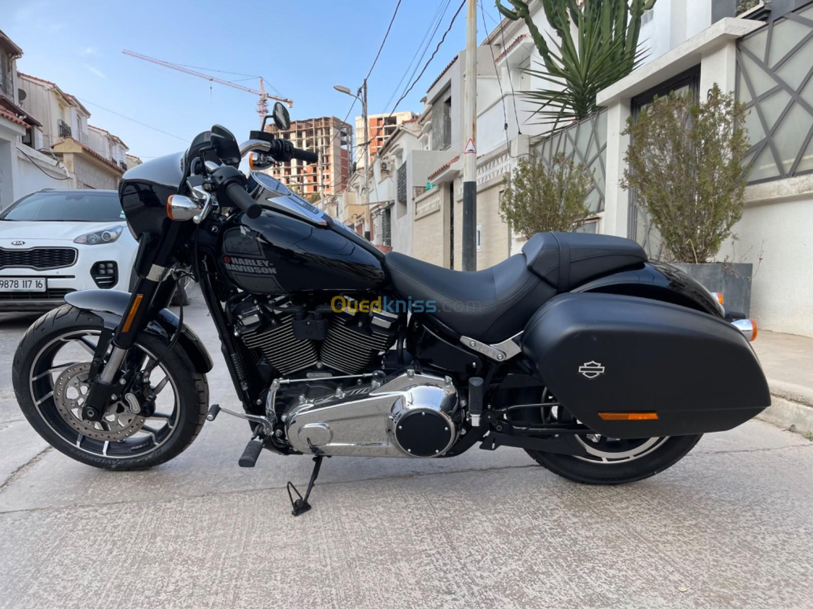 Harley-Davidson SuperGlide 2023