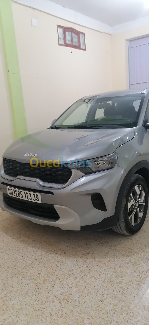 Kia Sonet 2023 