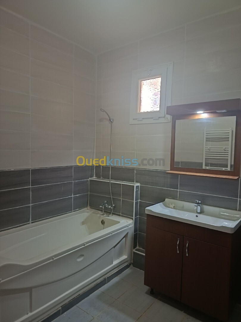 Location Appartement F5 Alger Zeralda