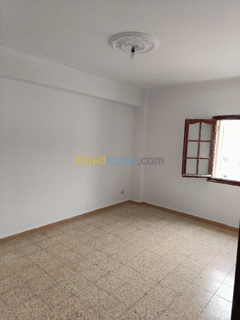 Vente Appartement F3 Alger Ain benian