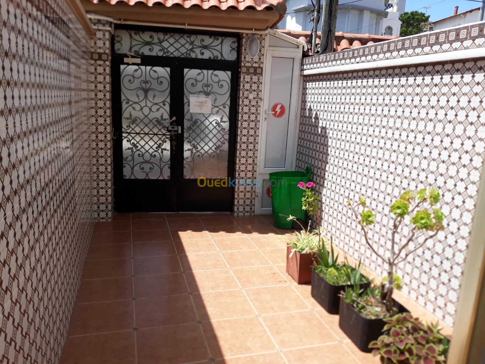 Location Niveau De Villa F4 Alger El biar