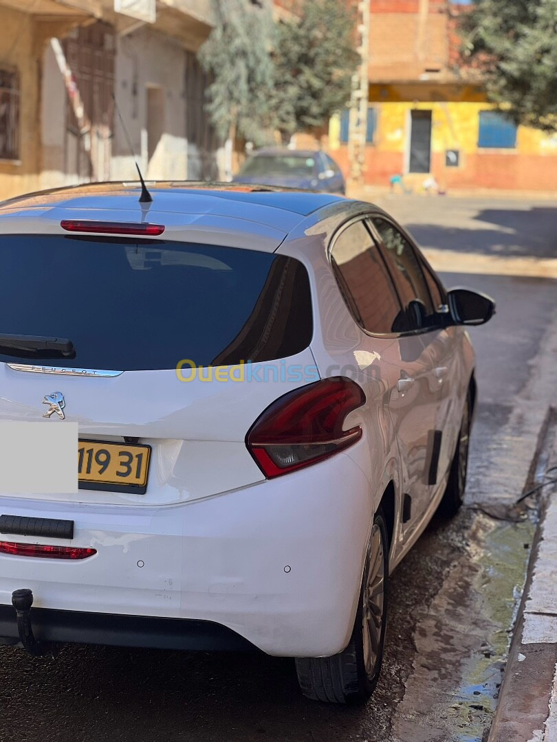 Peugeot 208 2019 Allure Facelift