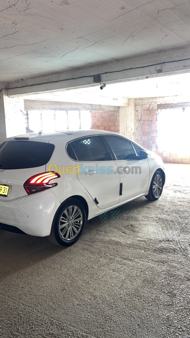 Peugeot 208 2019 Allure facelift