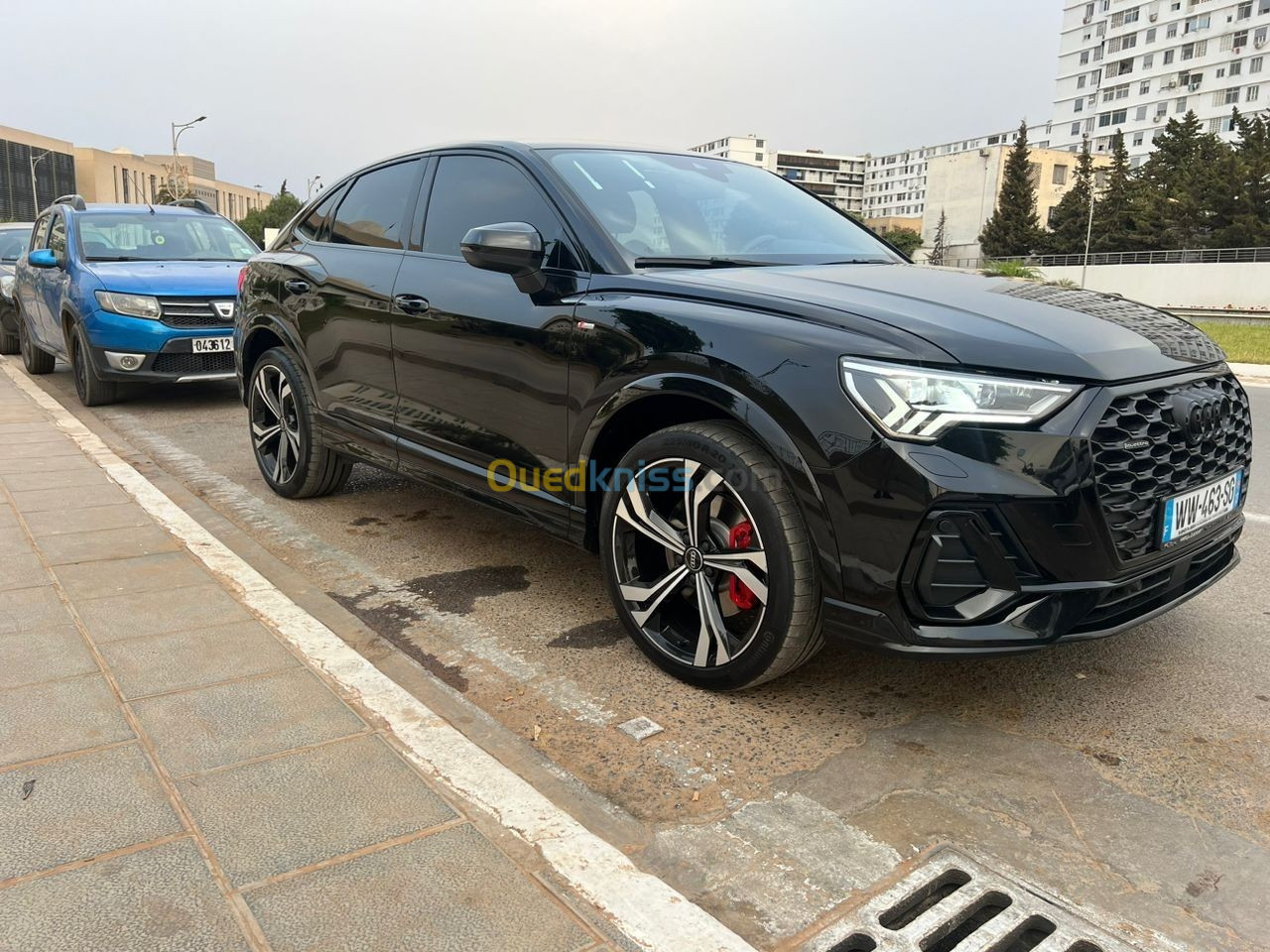 Audi Q3 2023 S LINE