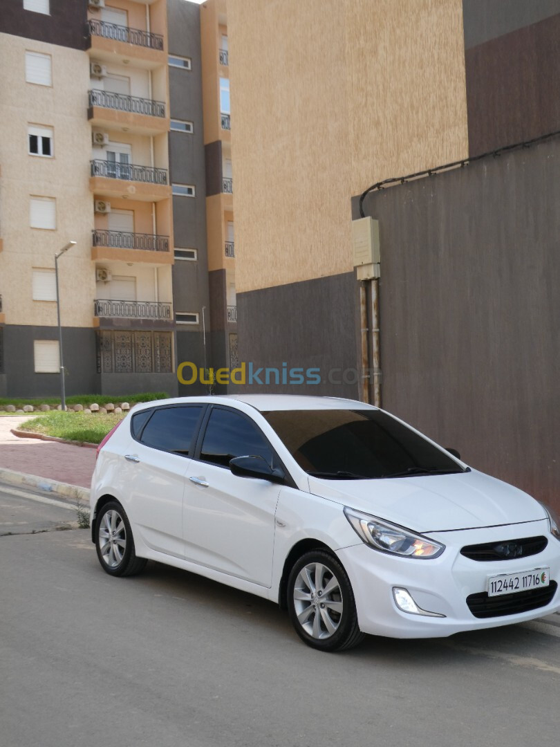 Hyundai Accent RB  5 portes 2017 Préstige