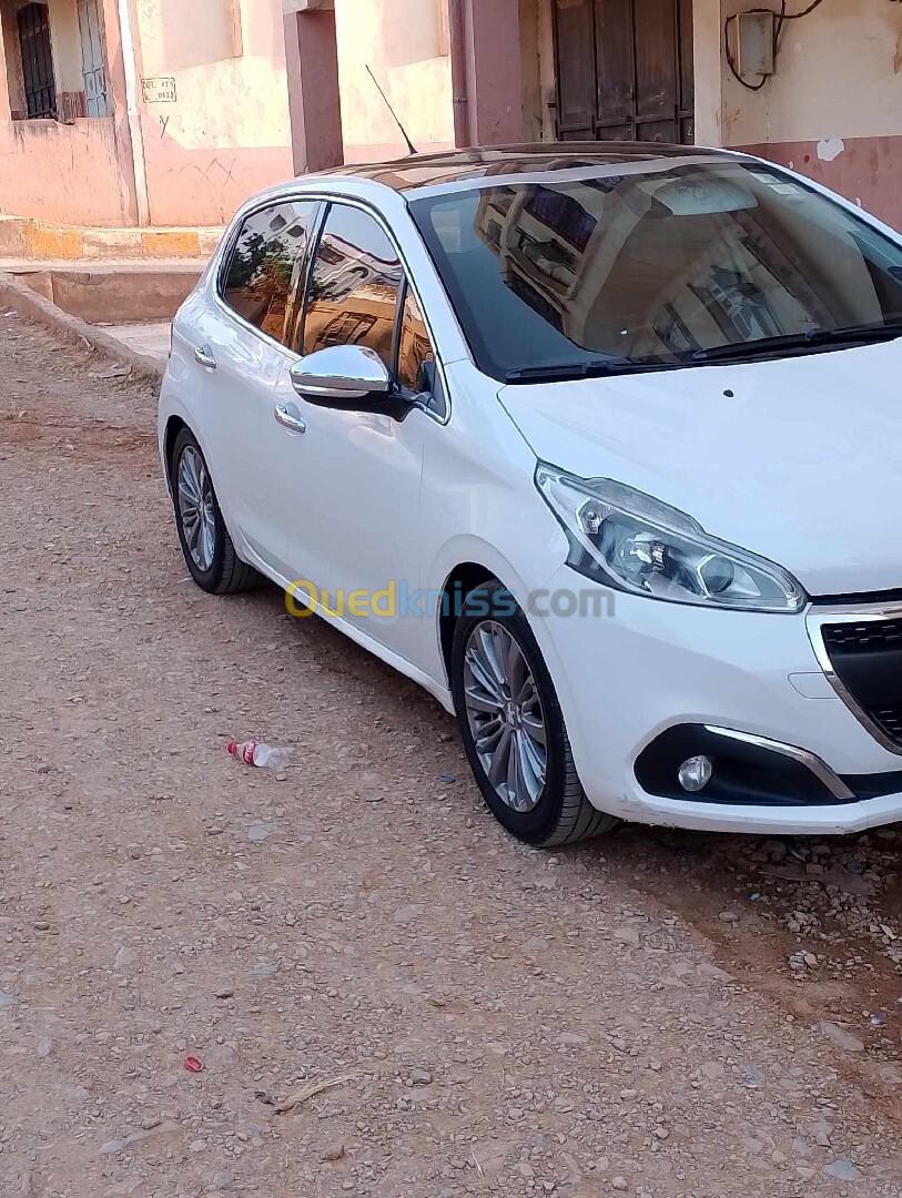 Peugeot 208 2016 Allure Facelift