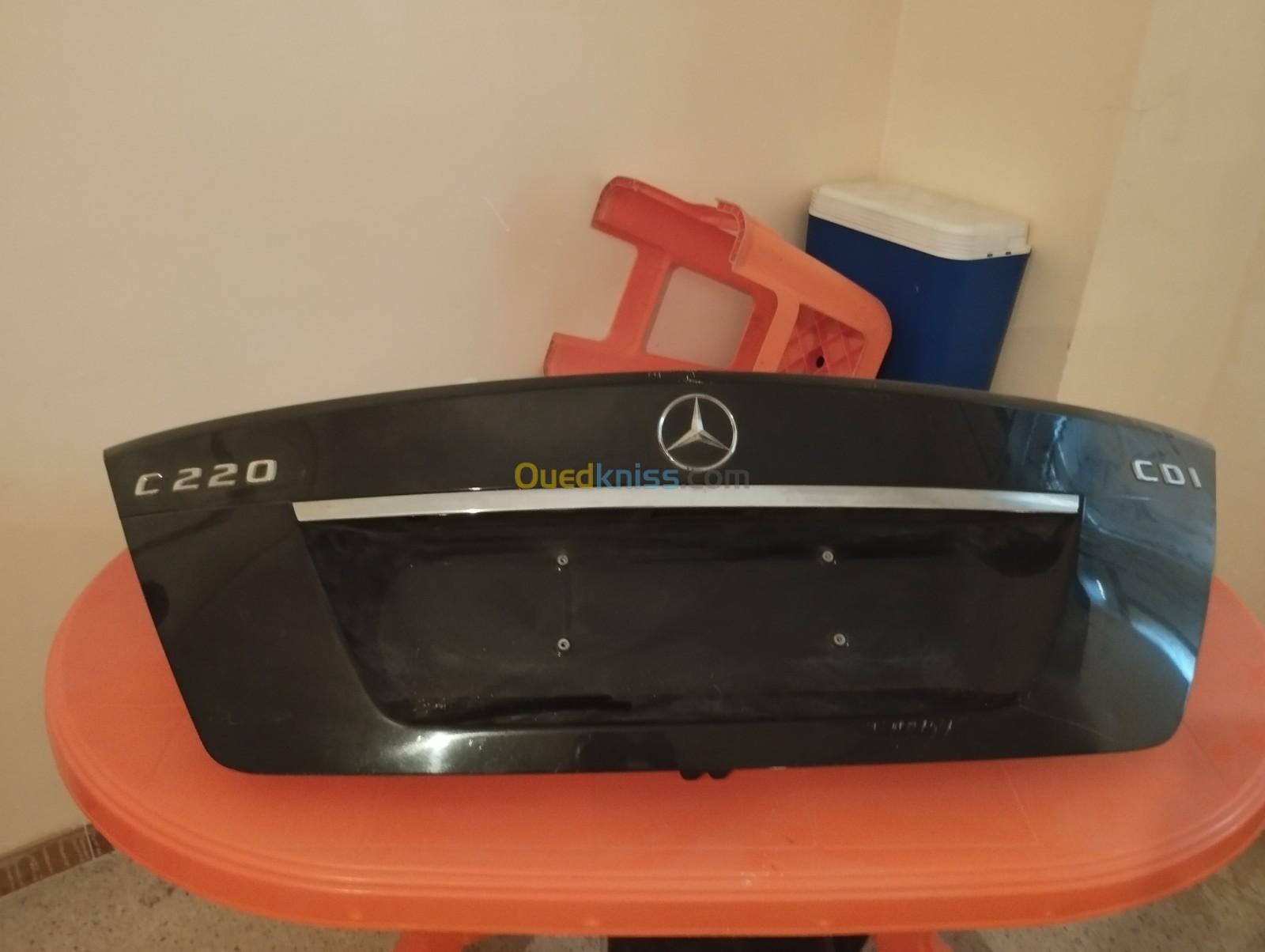 Coffre Mercedes c220