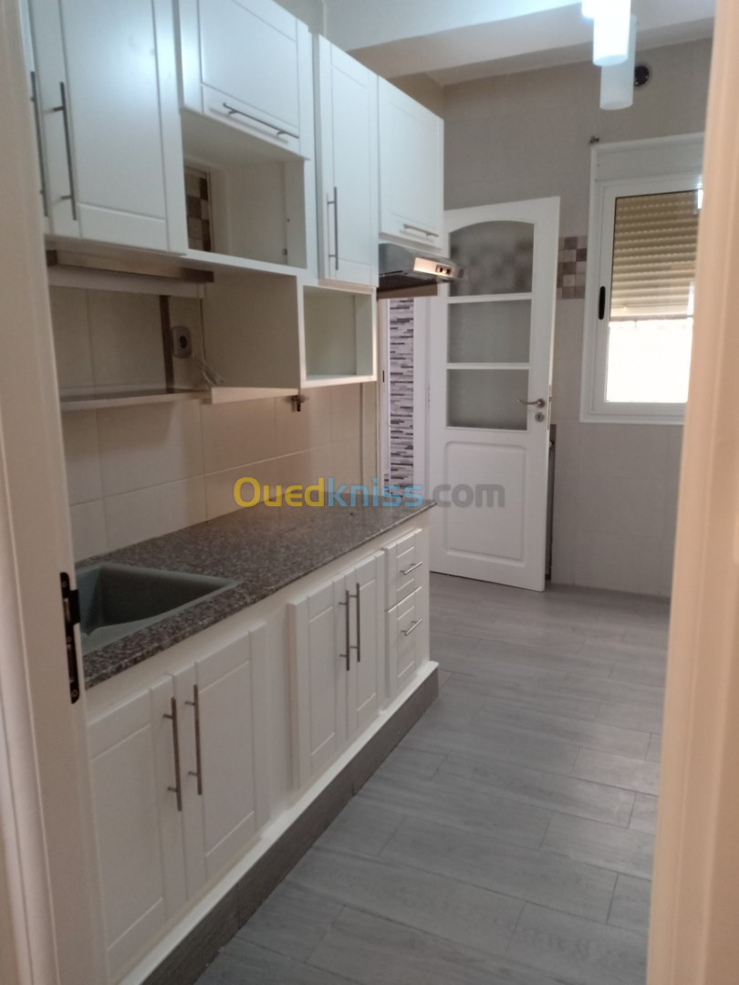 Location Appartement F3 Tipaza Kolea