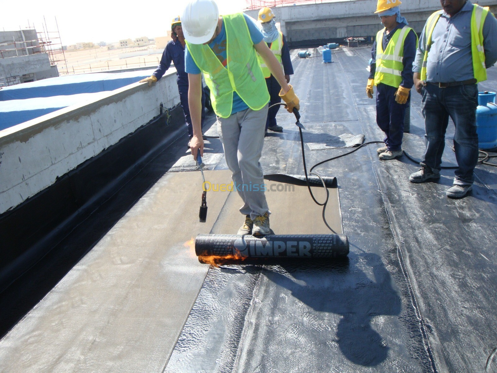 Travaux d'étanchéité Membranes et isolation Acoustique aux sols.q